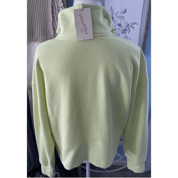Universal Thread NWT size 4X Bright Yellow 1/4 zip sweatshirt - Picture 6 of 6